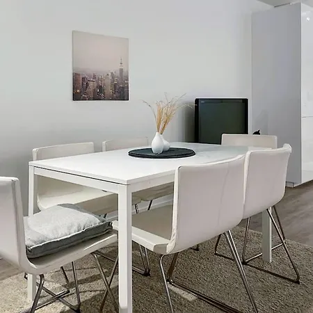 Unique Place By 19 * スタヴァンゲル