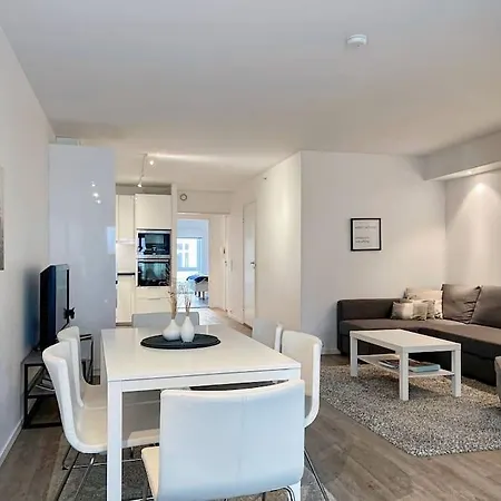 アパート Unique Place By 19